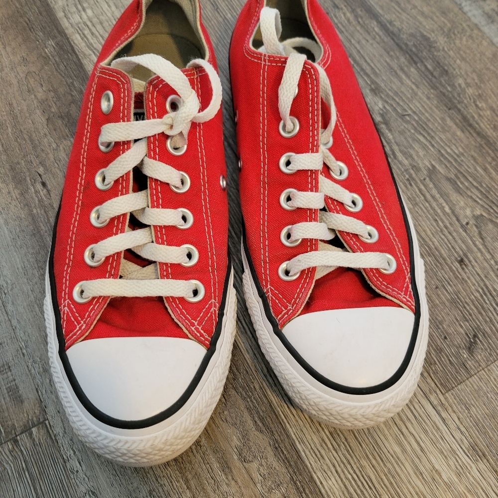 CONVERSE ALL STAR Fire Engine Red Sneakers Athletic Shoes Womans 7.5